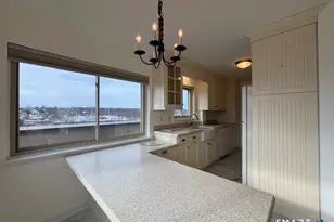 1611 Washington Blvd, Stamford, CT 06901 - Photo 3