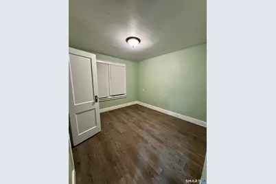 10 Bank Street, Derby, CT 06418 - Photo 5