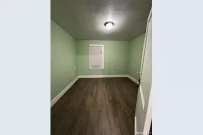 10 Bank Street, Derby, CT 06418 - Photo 7