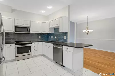 183 Summerfield Gardens #183, Shelton, CT 06484 - Photo 7