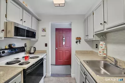 655 Talcottville Road #APT 45, Vernon, CT 06066 - Photo 5