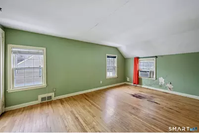 38 Saint Augustine Street, West Hartford, CT 06110 - Photo 17