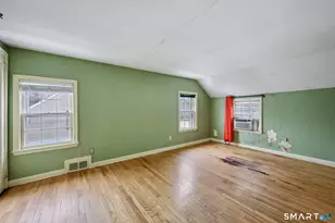 38 St Augustine St, West Hartford, CT 06110 - Photo 17