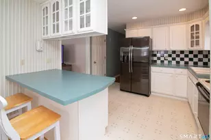 18 Edwards St, Stonington, CT 06379 - Photo 11