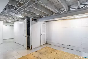 252 Wood St, Waterbury, CT 06704 - Photo 11