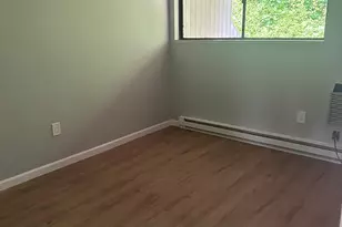 5 Nabby Rd, Danbury, CT 06811 - Photo 9