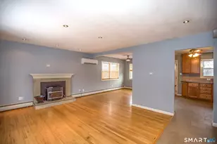 80 Brewster Rd, Enfield, CT 06082 - Photo 5