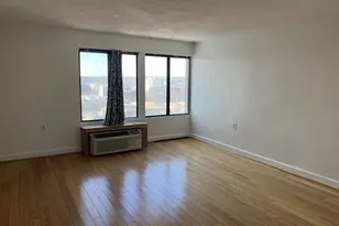 60 Strawberry Hill Ave, Stamford, CT 06902 - Photo 3