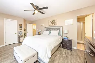 123 Pembroke Ct, Meriden, CT 06450 - Photo 17