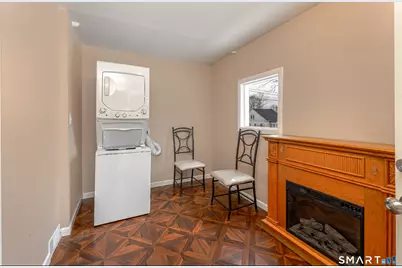 18 Dallas Avenue, Waterbury, CT 06705 - Photo 15