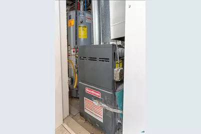 18 Dallas Avenue, Waterbury, CT 06705 - Photo 25