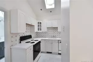 1500 Redding Rd, Fairfield, CT 06824 - Photo 11