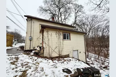 113 Otrobando Avenue, Norwich, CT 06360 - Photo 7