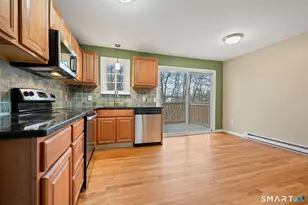 92 Cynthia Ln, Middletown, CT 06457 - Photo 5