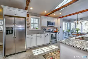 1124 Johnson Rd, Woodbridge, CT 06525 - Photo 17