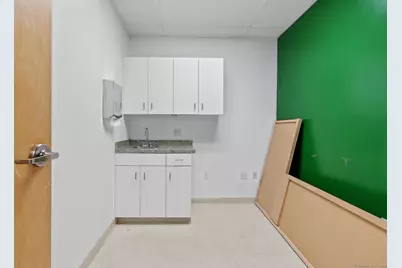 19 Woodland Street #14, Hartford, CT 06111 - Photo 15