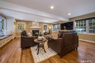 25 Lord Davis Ln, Avon, CT 06001 - Photo 9