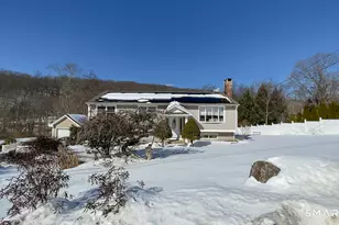 205 W Rd, Beacon Falls, CT 06403 - Photo 33