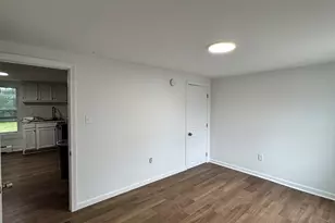 81 Springdale Ave, Meriden, CT 06451 - Photo 3