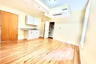 135 W Main St, Waterbury, CT 06702 - Photo 1