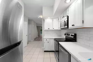 815 S Pine Creek Rd, Fairfield, CT 06824 - Photo 7