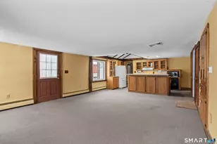 392 Boston Neck Rd, Suffield, CT 06078 - Photo 7