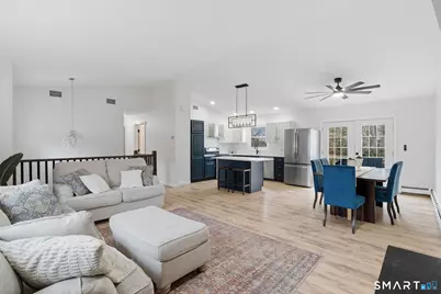 4 Rosewood Court, Naugatuck, CT 06770 - Photo 3