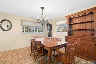 378 High St, Fairfield, CT 06824 - Photo 9