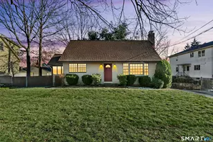 378 High St, Fairfield, CT 06824 - Photo 1