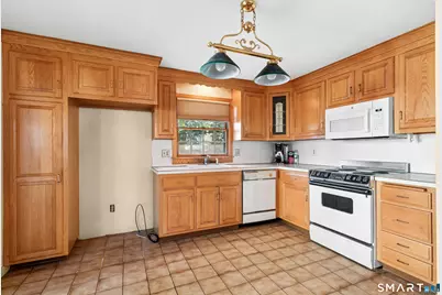 378 High Street, Fairfield, CT 06824 - Photo 11