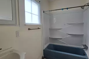 40 Maple Grove Ave, Norwich, CT 06360 - Photo 15