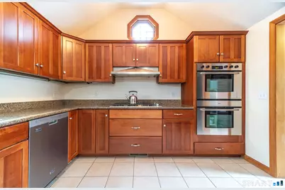 183 Aston Lane, Middletown, CT 06457 - Photo 7