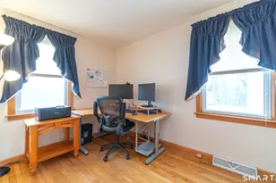 183 Aston Ln, Middletown, CT 06457 - Photo 15