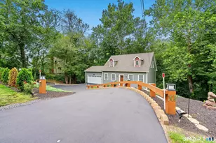 11 Hamilton Rd, East Granby, CT 06026 - Photo 1