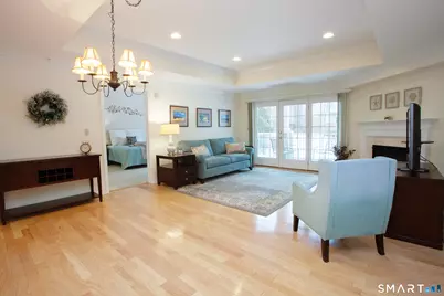 15 Cassandra Boulevard #APT 204, West Hartford, CT 06107 - Photo 5