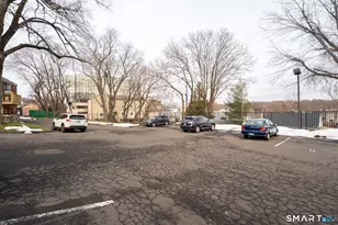 24 Home Ct, Stamford, CT 06902 - Photo 17