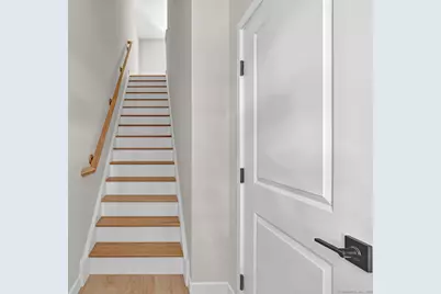 70 Whiting Street #Apt D, Plainville, CT 06062 - Photo 3