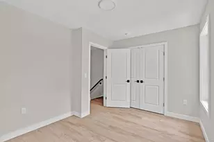 70 Whiting St, Plainville, CT 06062 - Photo 17