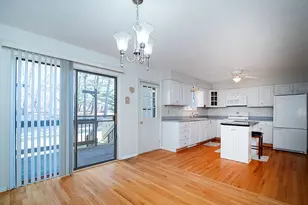 19 Hampton Park, Branford, CT 06405 - Photo 7
