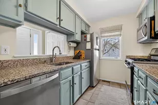 59 Old Post Rd, Clinton, CT 06413 - Photo 15