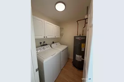 8 Oakwood Avenue #APT C3, Norwalk, CT 06850 - Photo 9