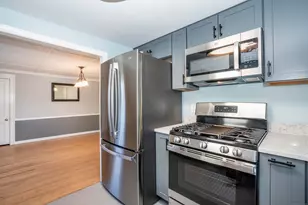 11 Eleanor Pl, Newington, CT 06111 - Photo 17