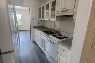 155 Birdseye St, Bridgeport, CT 06604 - Photo 3