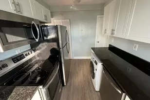 213 Golden Hill St, Bridgeport, CT 06604 - Photo 11