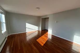 213 Golden Hill St, Bridgeport, CT 06604 - Photo 7