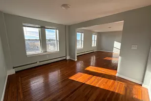 213 Golden Hill St, Bridgeport, CT 06604 - Photo 9