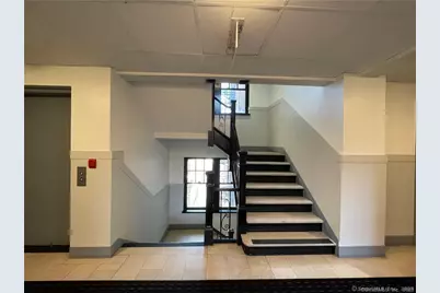 213 Golden Hill Street #6D, Bridgeport, CT 06604 - Photo 3