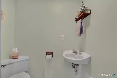 1090 Matthews Street, Bristol, CT 06010 - Photo 9