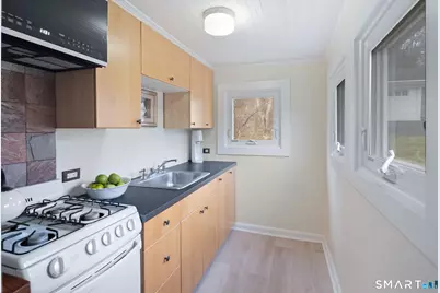 135 Comstock Hill Road, New Canaan, CT 06840 - Photo 31