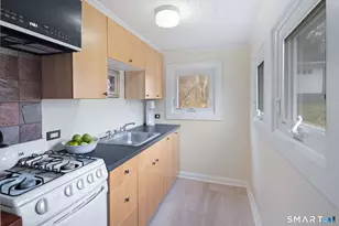 135 Comstock Hill Rd, New Canaan, CT 06840 - Photo 31